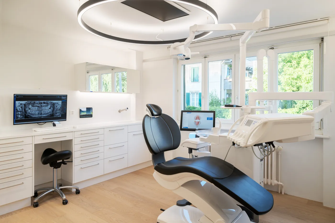 Behandlungszimmer der Dentalpraxis Nidau